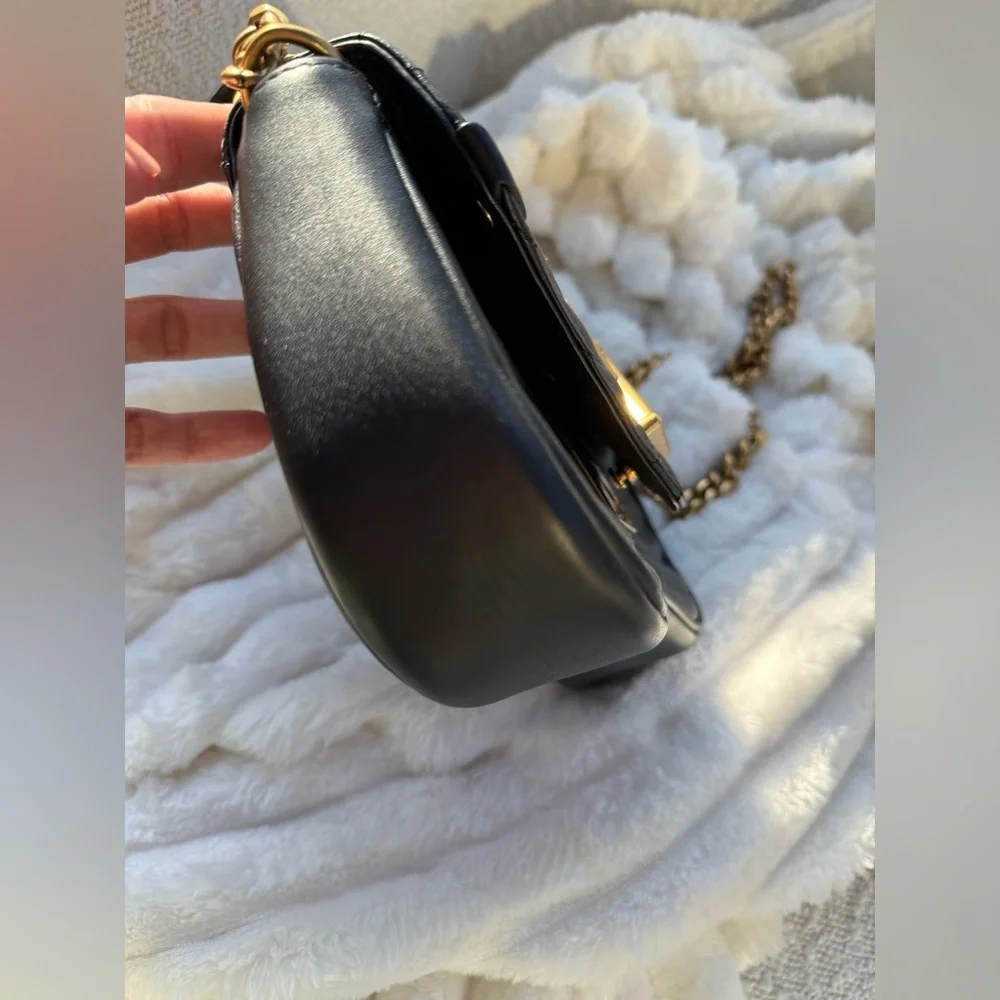 Louis Vuitton New Wave Chain Black